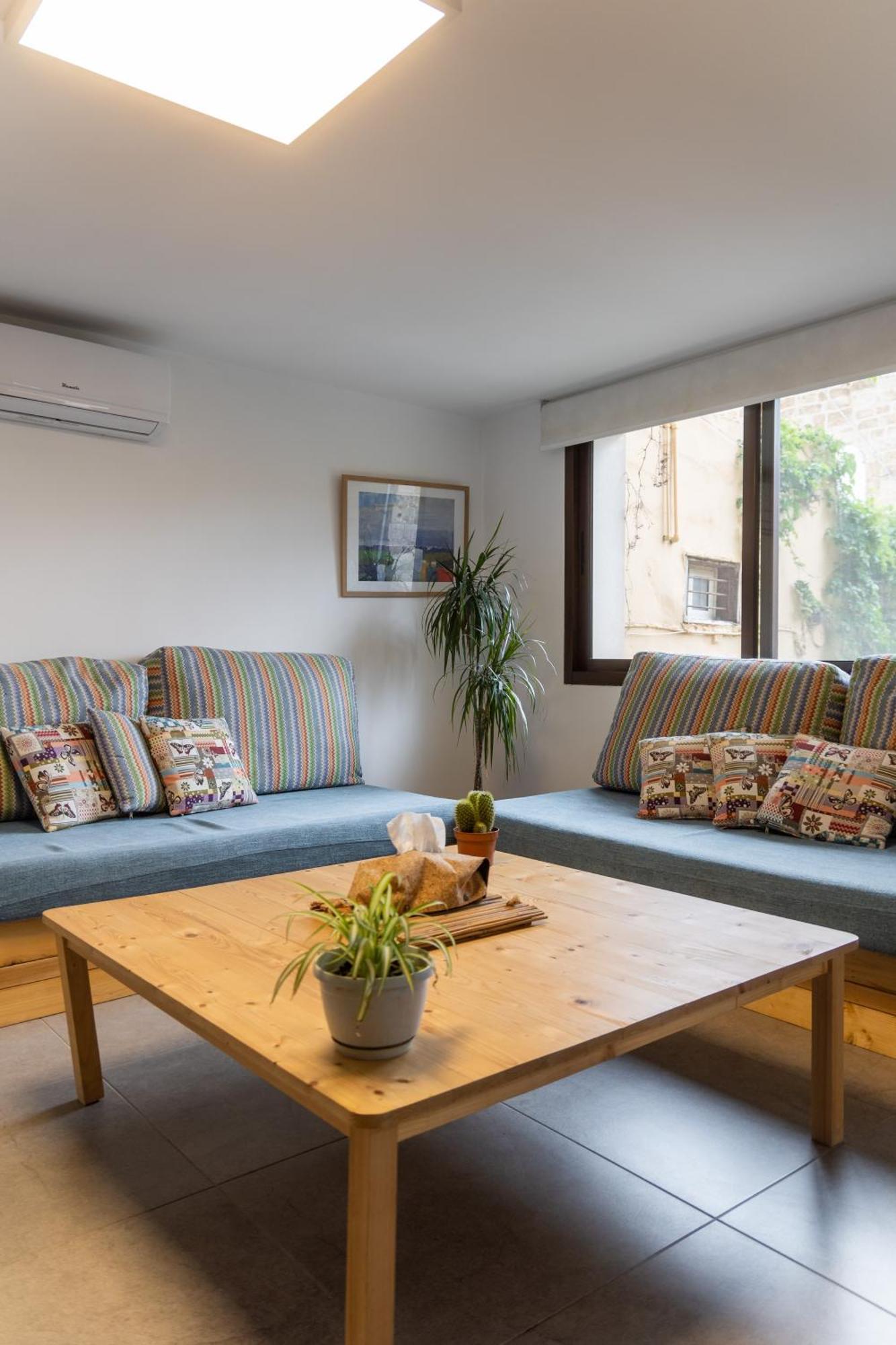 Old Town Guesthouses Batroûn Екстериор снимка